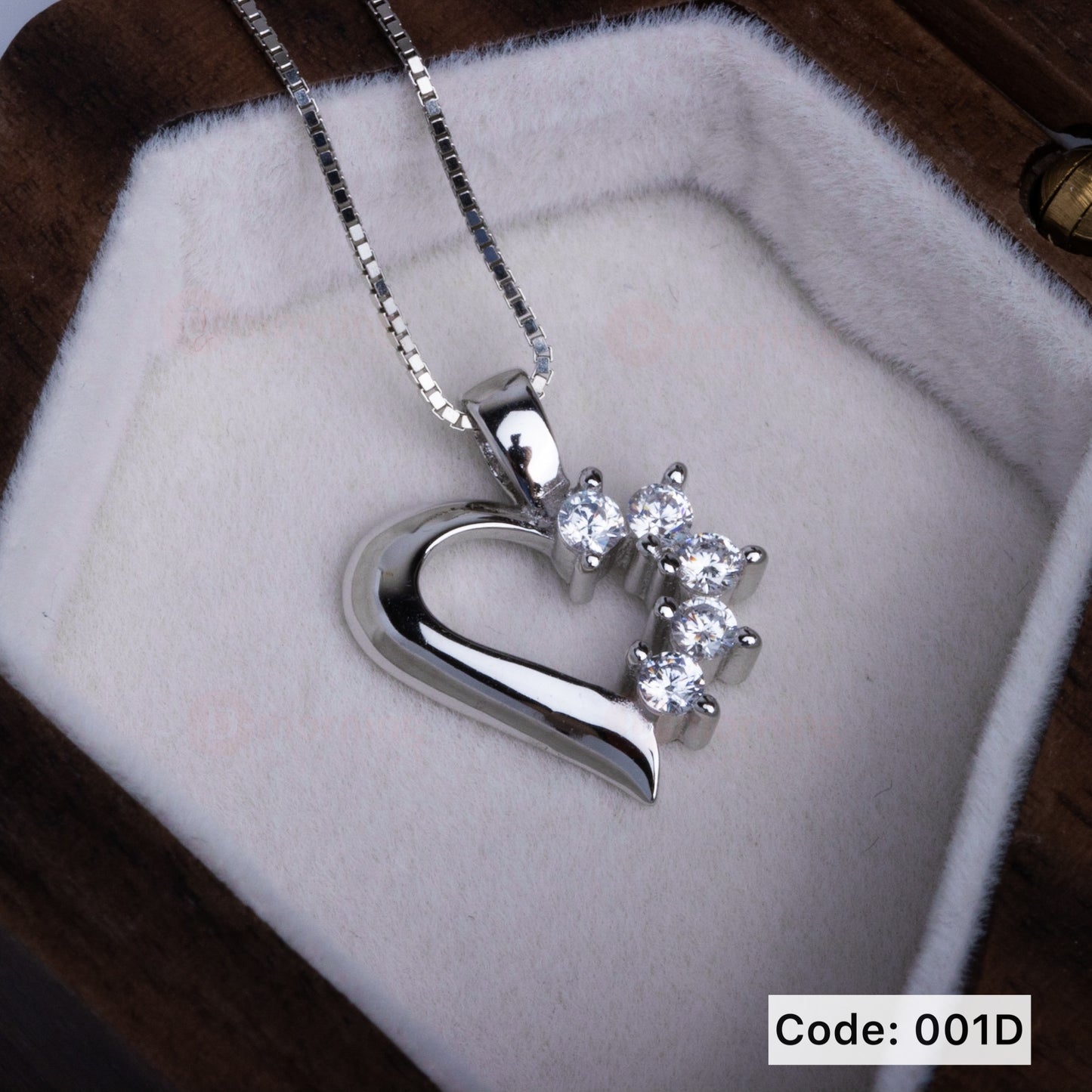 Necklace Code 001D